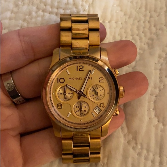 Michael Kors Jewelry - Michael Kors rose gold watch